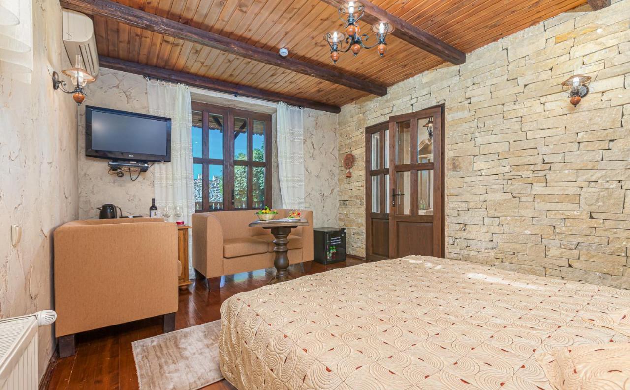 Chateau Vartely Orhei Bagian luar foto