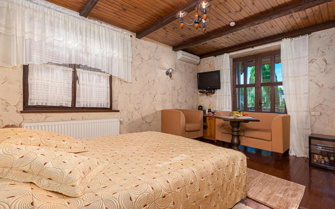 Chateau Vartely Orhei Bagian luar foto