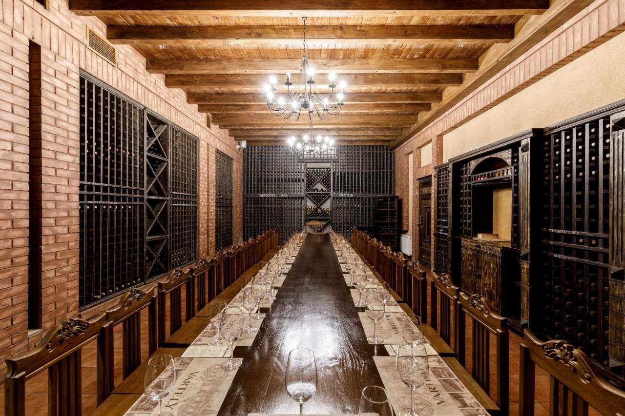 Chateau Vartely Orhei Bagian luar foto